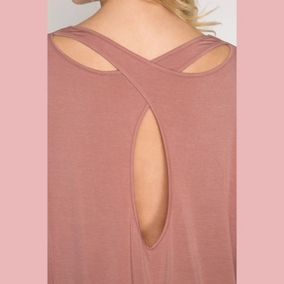 Half Sleeve High Low Top Cutout Back - Picture 6 of 13